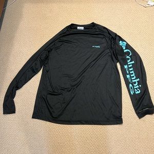 Columbia PFG. Black and blue sun shirt.